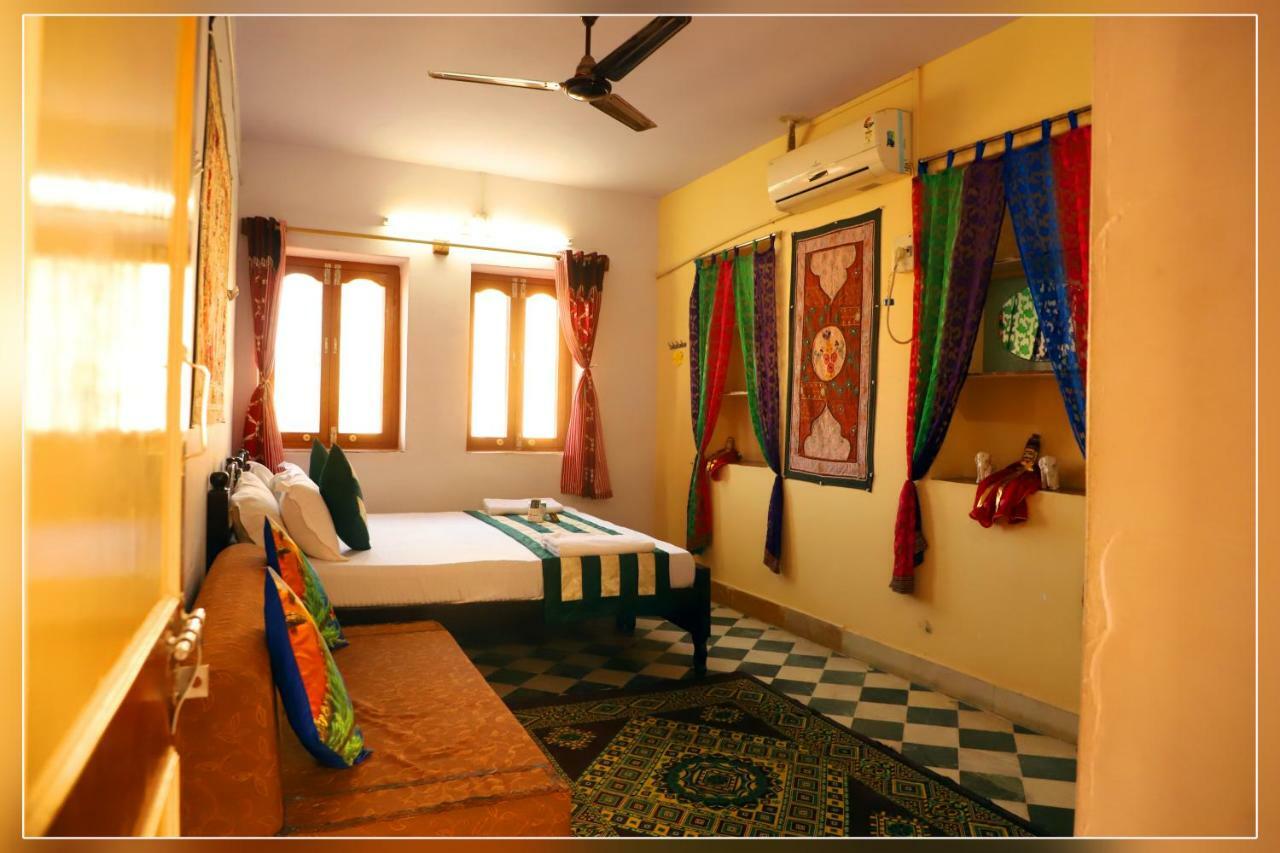 Hotel Renuka Jaisalmer Ngoại thất bức ảnh